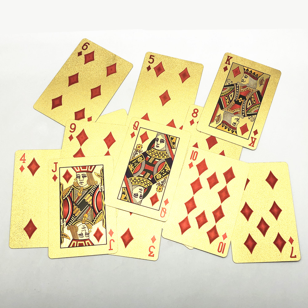 Jeu de cartes en or