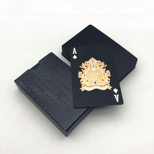 Jeu de cartes en or